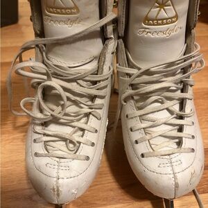 Jackson Freestyle White Figure Skates